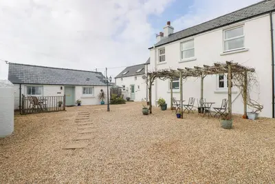 Image de Sun Rise Cottage, pet friendly, character holiday cottage in Kilgetty