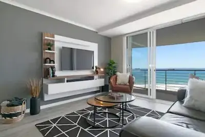 Image de Horizon Bay 401  - Apt with full inverter by Hmh