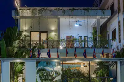 Image de Home-like Stay in Three-Bedroom Suite with shared pool, 2 mins to Pubstreet