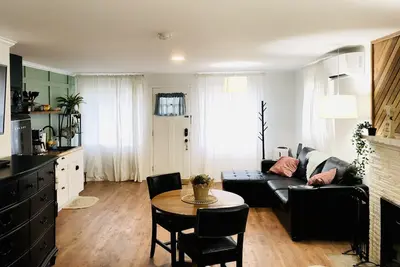 Image de Cozy Guest House Suite W/ Primary Entrance, pet friendly