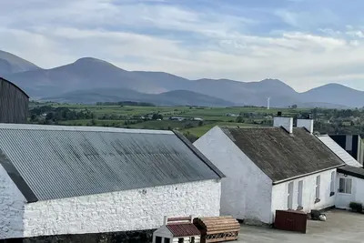 Image de Traditional Irish Cottage w/Hot & Sauna. Close to Mountains, Beach and Forests <