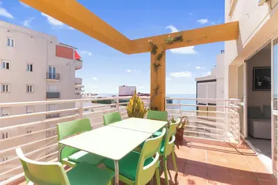 Image de Appartement « Penthouse » avec vue sur la mer, Wi-Fi et climatisation