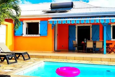 Image de Villa jumelée Makandja B à 2 min à pied de la plage, piscine privée