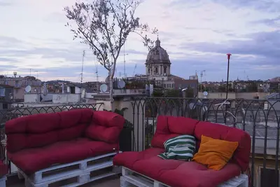Cozy place for two. 3 minute walk from Campo dè Fiori.