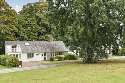 Image de 4 chambres à coucher à Llanbedrog