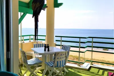 Image de \"Duplex on the sand\", 50m2 on the beach