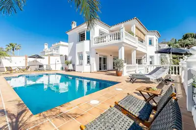 Image de Luxury Villa with Breathtaking Views in Mijas