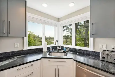 Image de Modern Beach house in Wells | Hot Tub | 5 min walk to the beach access