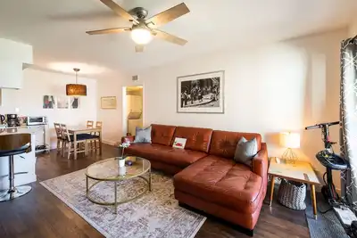 Image de Asu Tempe Modern Condo