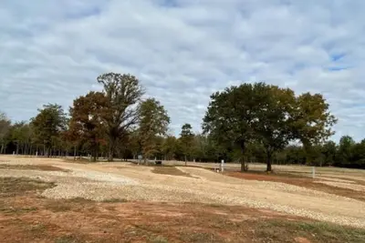 Image de Rv Spot on *Exotic Animal Ranch* Campground. Bring Your Rv