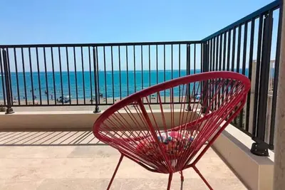 Image de Les pieds dans l'eau Agde
