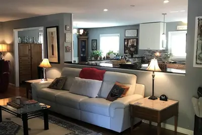 Image de Ranch Home with Basement, close to downtown and Keeneland Racetrack.