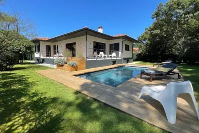 Image de Villa Xenia, Villa pour 10 personnes à seulement 200 m du lac d'Hossegor