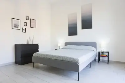 Bright & Central Apartment 5 min from the station