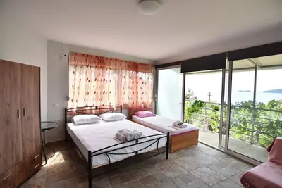 Image de Nature Lovers-Golden Beach-Triple room with View & Balcony