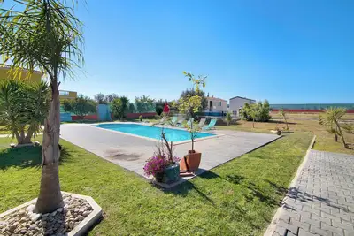 Image de Chalet \"Mobile Home 2 - Olhão\" avec piscine partagée et terrasse privée