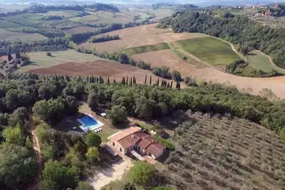 Image de Villa with swimming pool surrounded by the greenery of Chianti