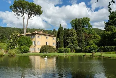 Lucca villa rental Su