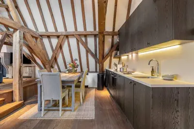 Image de Huswell - Beautiful and authentic penthouse in Bruges center