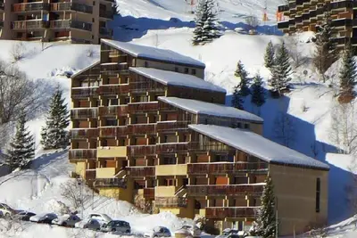 Image de À 250m des pistes de ski, 4ème étage, vue montagne, balcon, télévision, casier à ski, 27m²