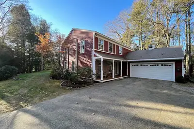Image de Peaceful House in the Woods near Desert of Maine