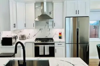 Image de Beautifully Renovated 2-Bedroom Home Near Lax