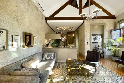 Image de Duplex avec Terrasse dans notre Maison de Ville Art Nouveau