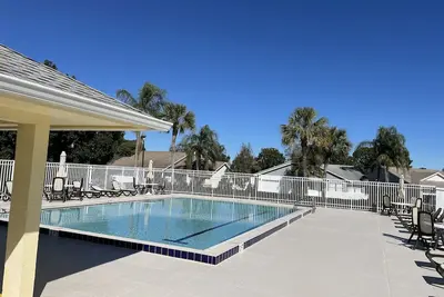 Image de Centrally located home close to all Jupiter has to offer! Pet Friendly!