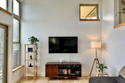 Image de Modern condo with Mt Hood views near Ohsu