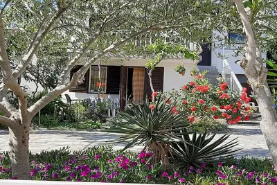 Image de Apartment by the Beach - Two Bedroom Apartment with Terrace and Sea View