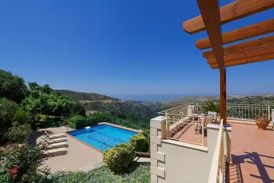 Villa with private pool & sea view for absolute privacy and serenity.
