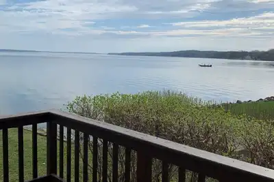 Image de Classic Old Wisconsin Gem - Outstanding Water & Views