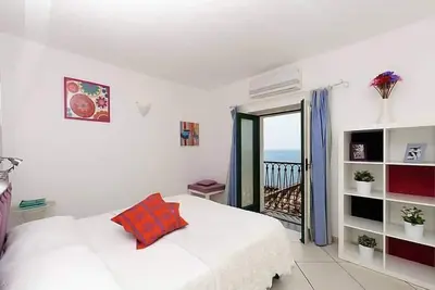 Ciliegia by Amalfivacation. it - Sea View, Few Steps from the Beach