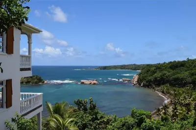 Image de Oceanfront 3-bedroom villa with spectacular view!