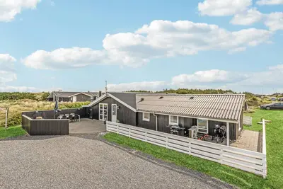 Image de Superbe maison à Ringkøbing avec sauna