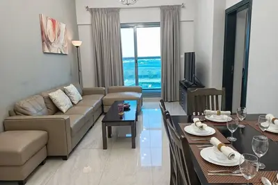 Image de Large 2 Bed Apt I Few Minutes to Dubai Mall