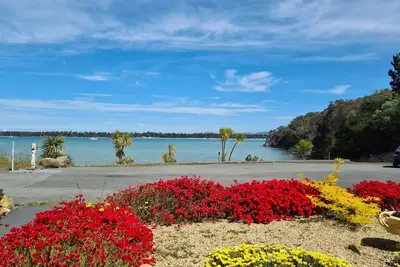 Image de Hidden gem on the waters edge - 15 minutes from Hobart airport.