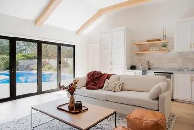 Image de Luxury Home - Pool- Large Groups