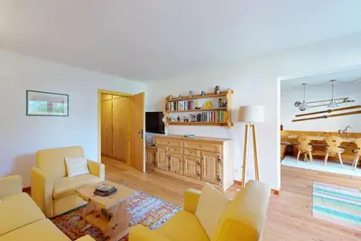 Image de Appartement 2 pièces au 1er étage d'environ 55 m2.