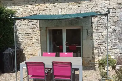 Image de Gîte entièrement équipé Périgord Dordogne Sarlat Rocamadour Gourdon Cahors