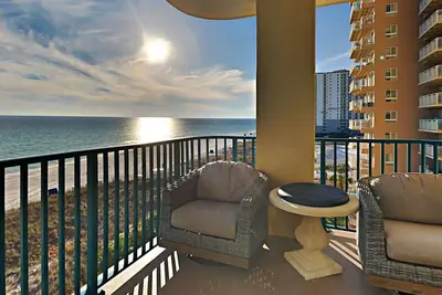 Image de Jade East Towers #540 | Unobstructed Gulf Views!