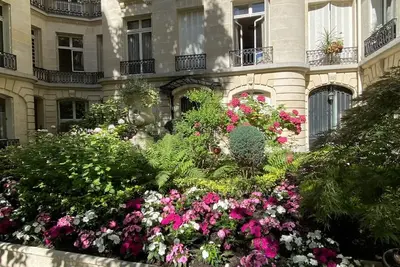 Image de Beau 4 Pp dans magnifique immeuble à moins de 5 mns à pied du Parc Monceau
