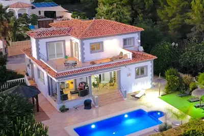 Image de High Quality Villa, 39 Five Star Reviews, Beach 5 min drive, Heated Pool.