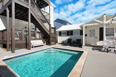 Image de ☀Private Pool-Pet Friendly-6br Walking on Sunshine☀