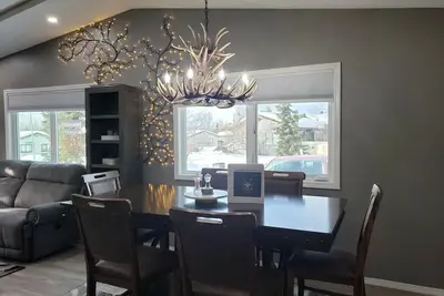 Image de Caribou Flat: No stairs! 2 Baths, Theater, Bar, Firepit, Gazebo \n & Yard!