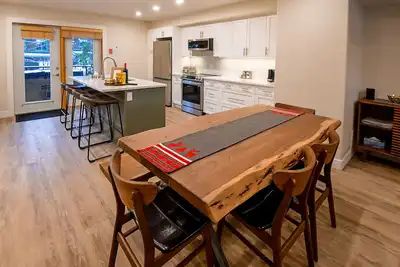 Image de Private Hot tub & Bbq | Open-Plan | Ski-Out