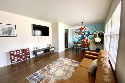 Image de Charming Mid Century 3br 2ba Home Near Graceland