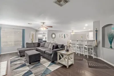 Image de East Mesa home sleeps 6 close to hwys Legacy Sports