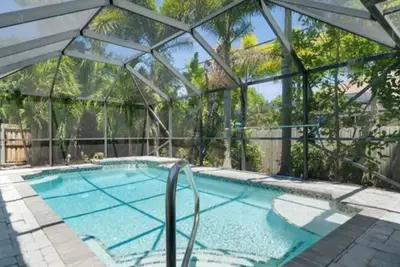 Image de Relaxing Venice Home w/ Heated Pool, Near Legacy Trail & Beaches