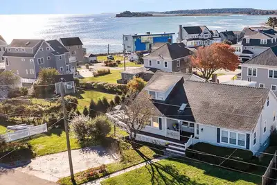 Image de Summer Wind Beach House - Ocean views, families, groups, pet friendly!